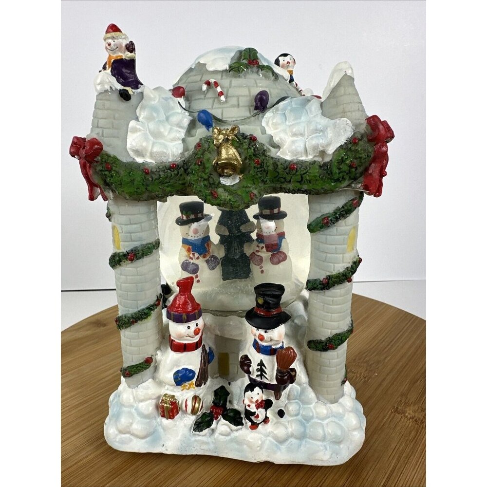 JC Penny Home Collection Musical Christmas Lighted Snowman Snow Globe Frosty NEW